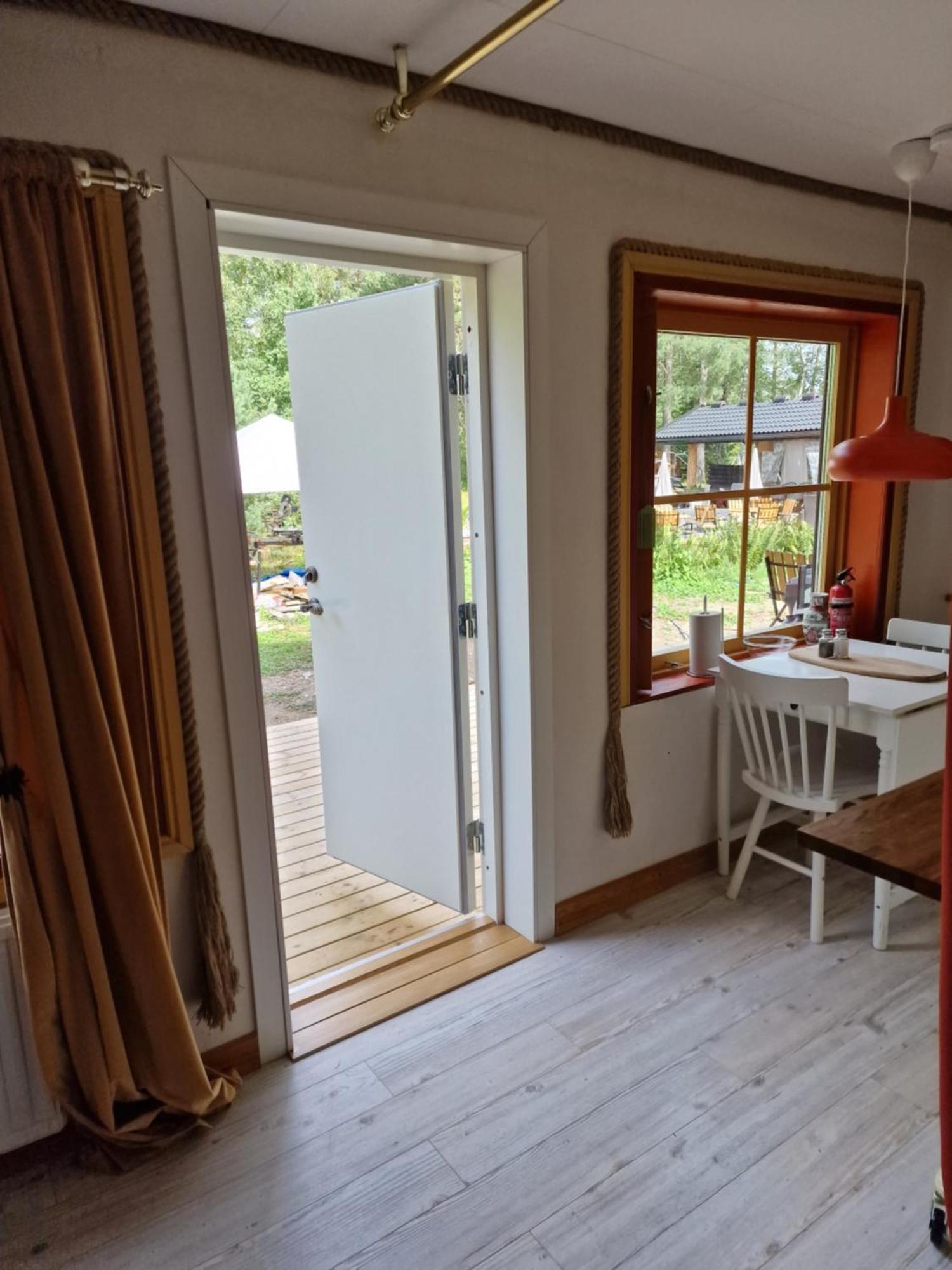 Woodstock B & B Studios Bålsta Eksteriør billede